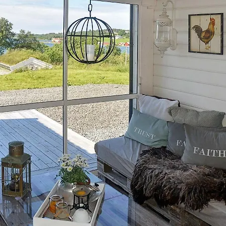10 Person In I Romsdal Holiday home Tornes