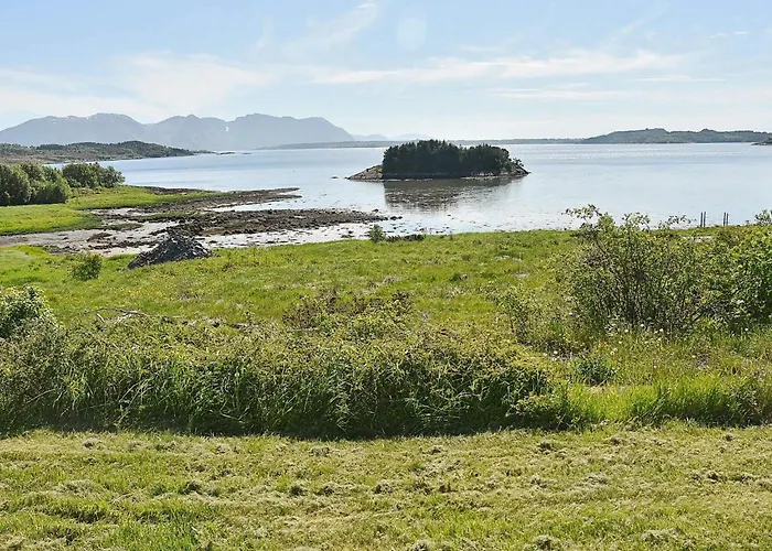 10 Person In I Romsdal Tornes